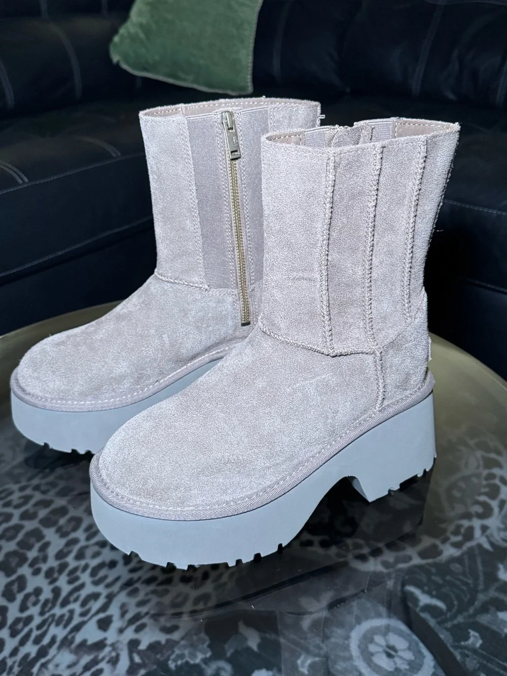 Ugg - Women's Classic Twin Seam New Heights Boots